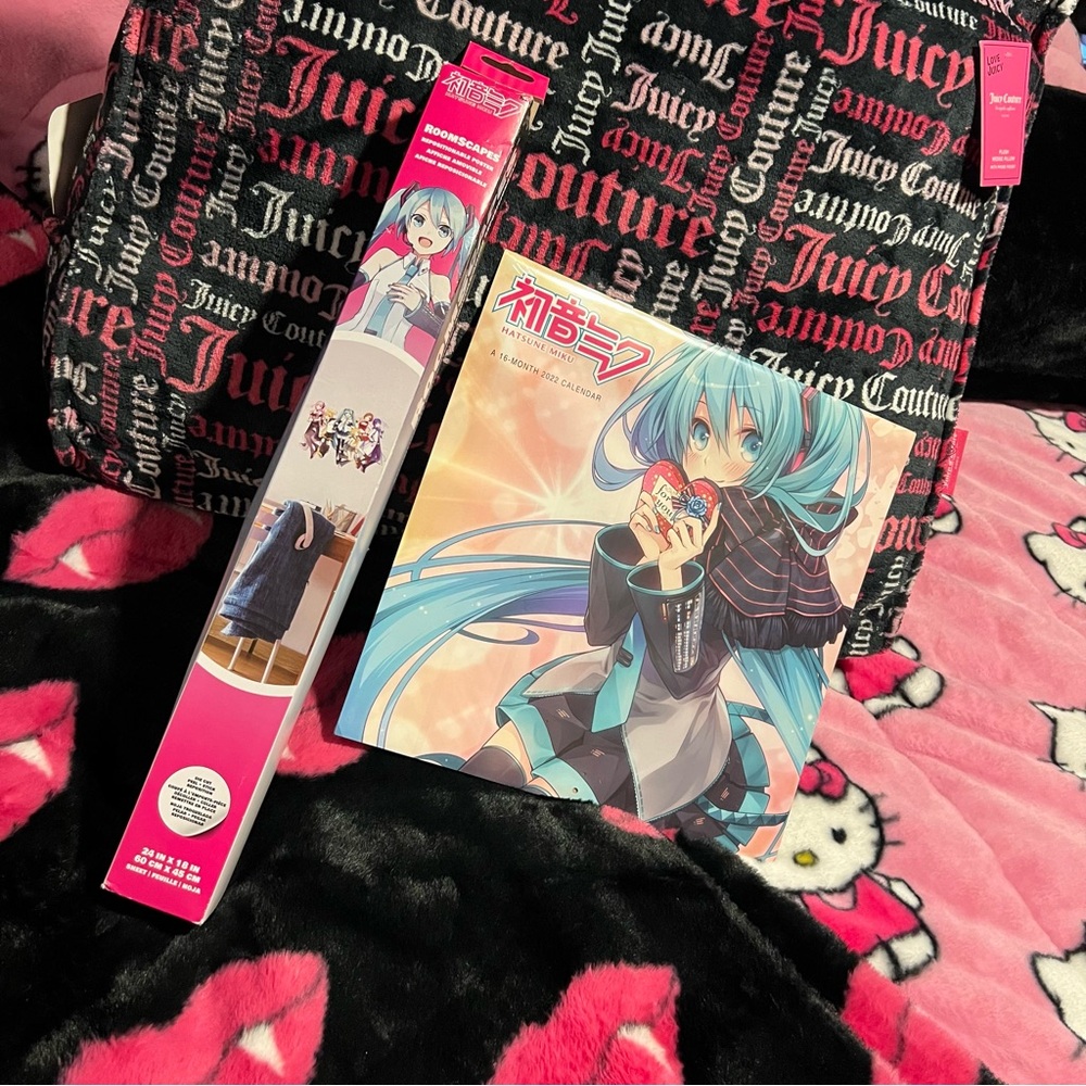 hatsune miku roomscape + 2022 calendar